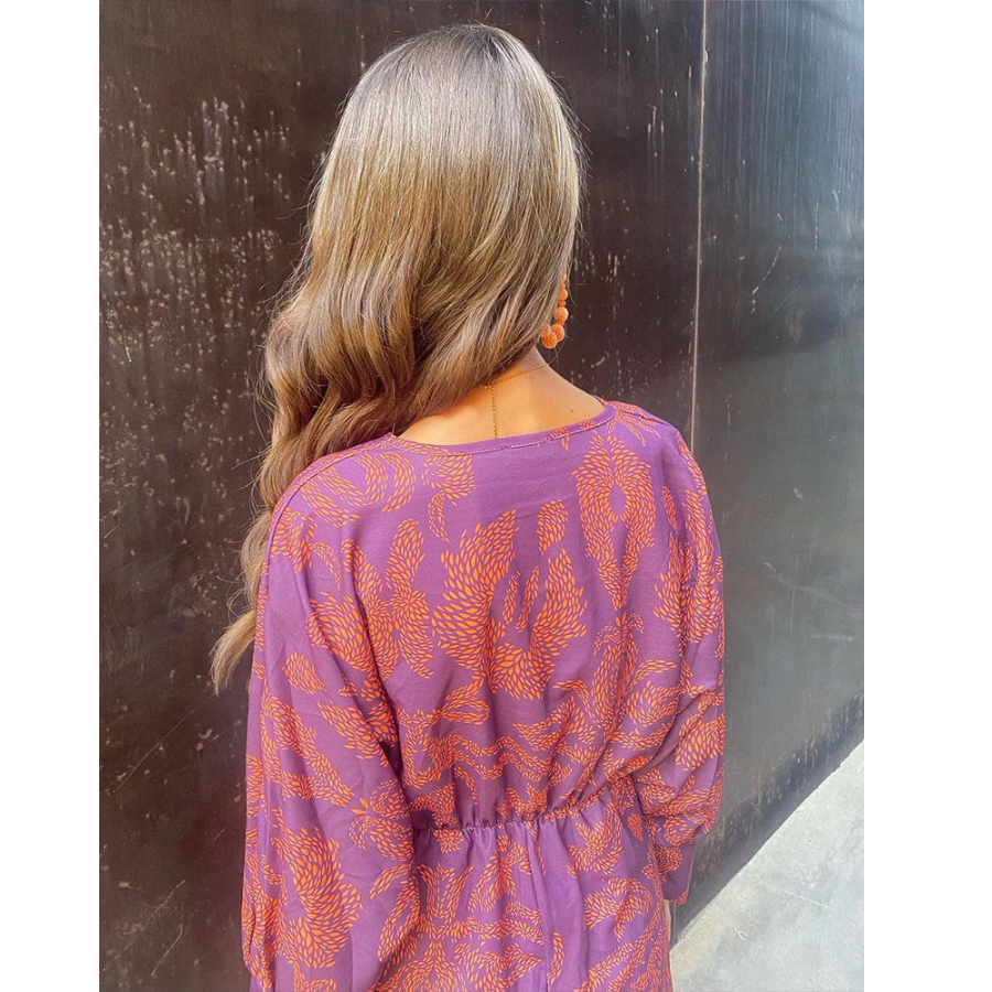 Well Tailored Dress with a Graceful Silhouette