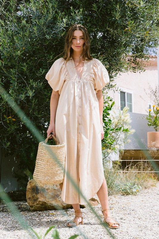 Classic Vintage Dress with a Flattering Fit