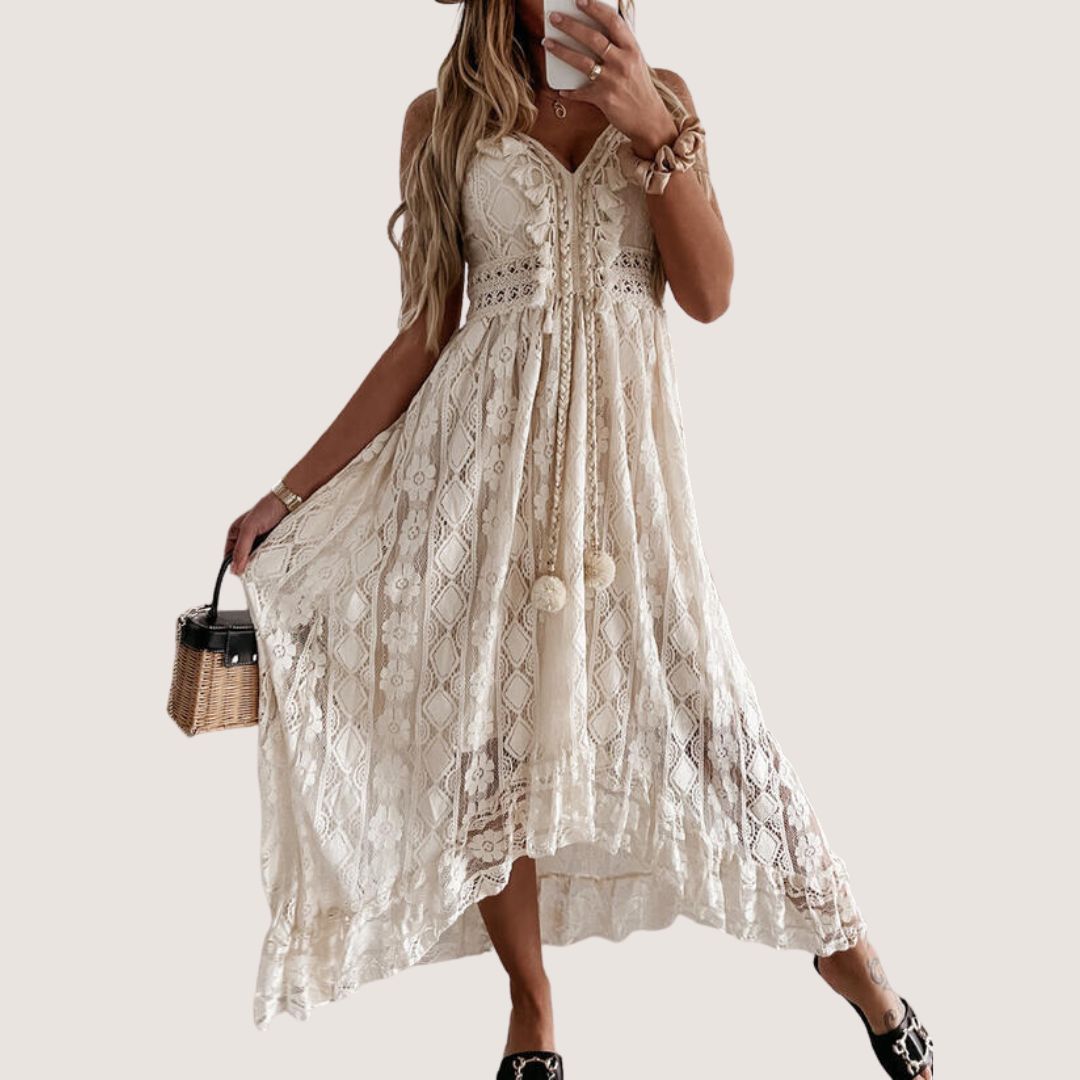 Gracefully Styled Dress for Any Occasion