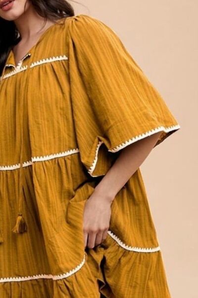 Beautifully Finished Dress in a Timeless Design