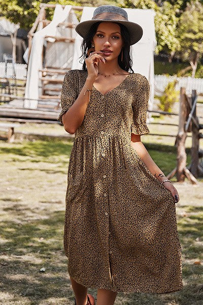 Well Tailored Dress with a Graceful Silhouette