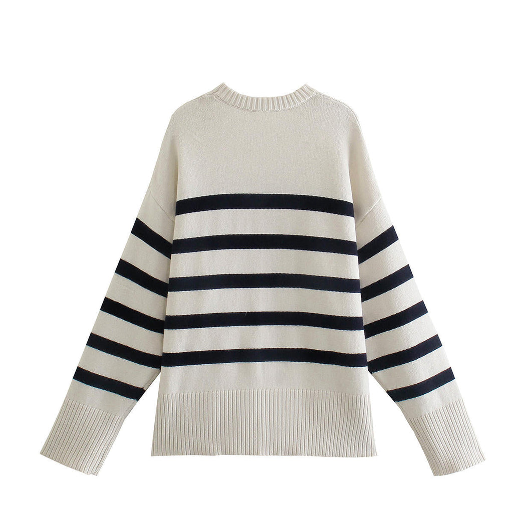 Beautifully Crafted Blouse in a Classic Style