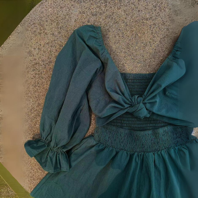 Beautifully Crafted Dress in a Classic Style