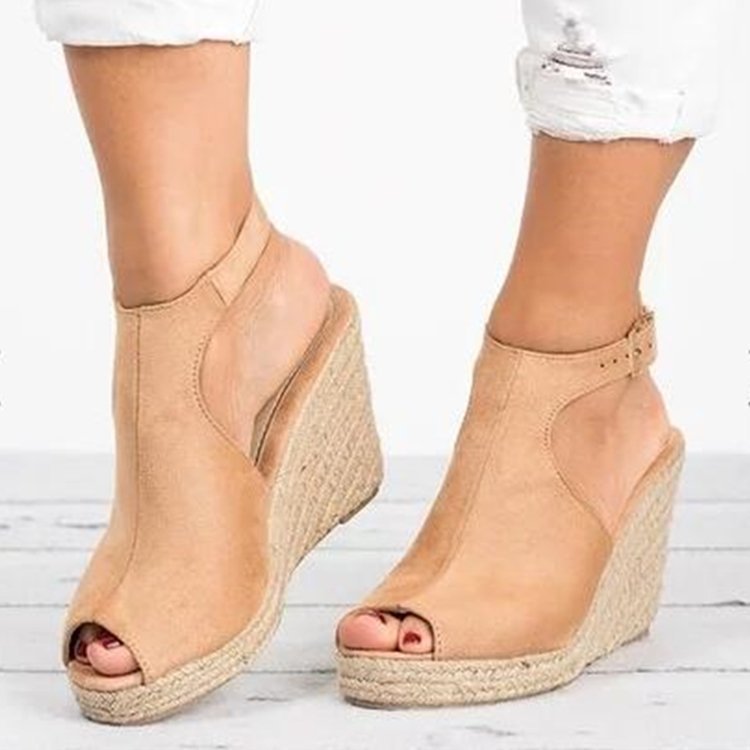 Chic Orthopedic Sandals with Unique Design