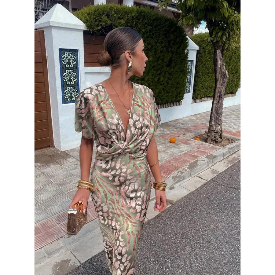 Elegantly Styled Dress for Everyday Wear