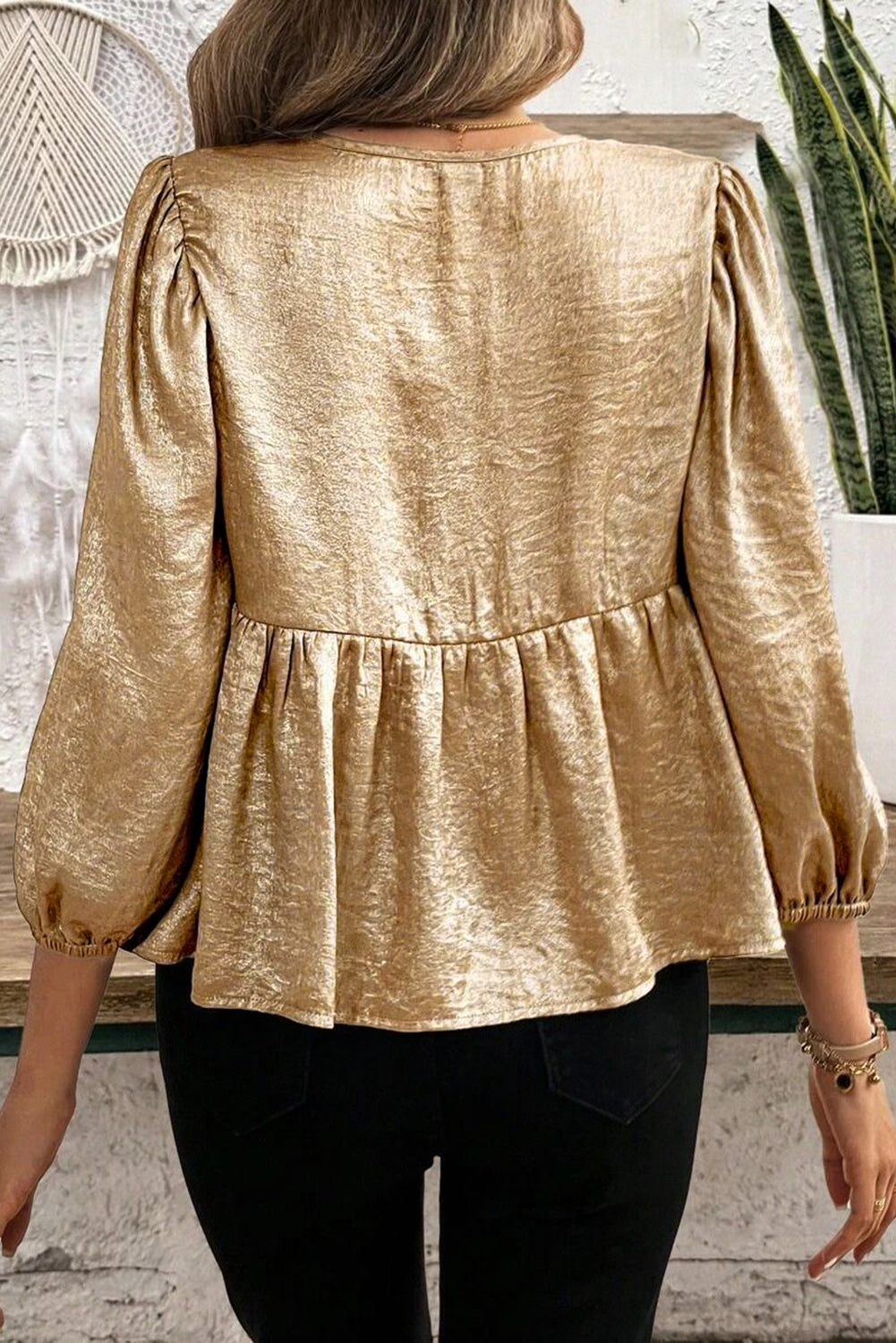 Elegantly Styled Blouse for Everyday Wear