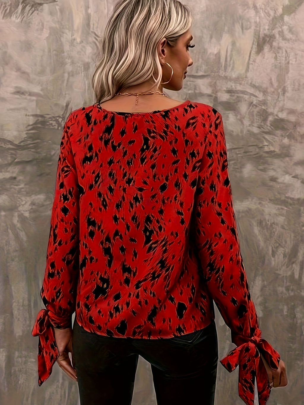 Classic Vintage & Enduringly Stylish Blouse