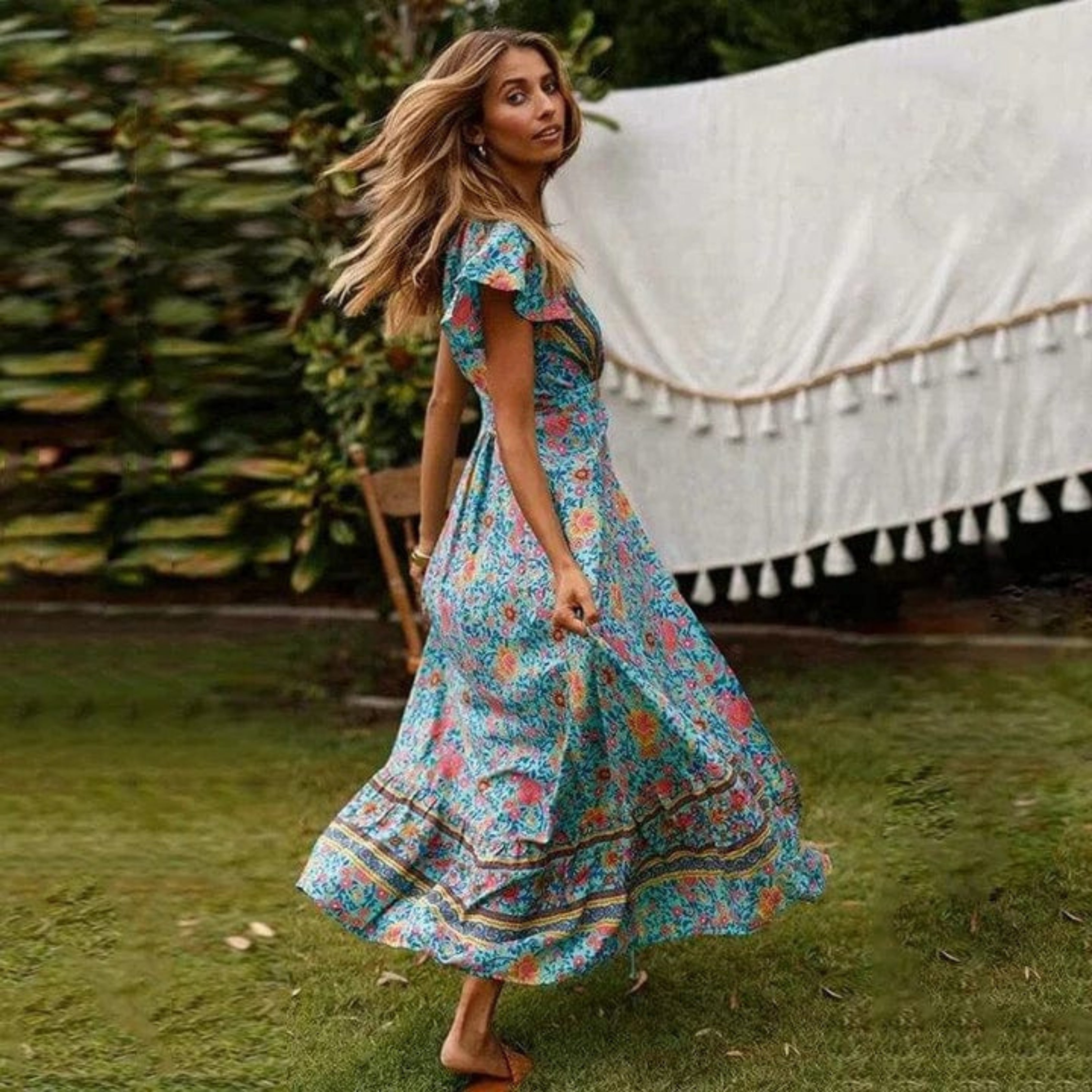 Classic Vintage & Enduringly Stylish Dress