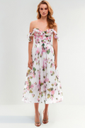 Well Tailored Dress with a Graceful Silhouette