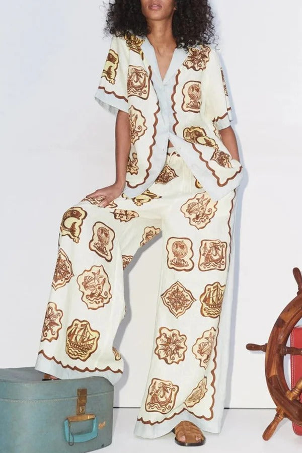 Classic Vintage Blouse with a Flattering Fit