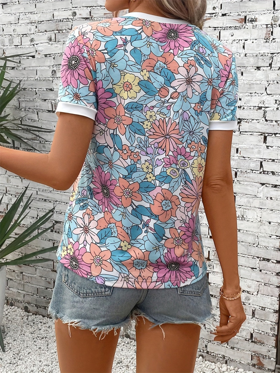 Polished T-Shirt with an Effortless Classic Look