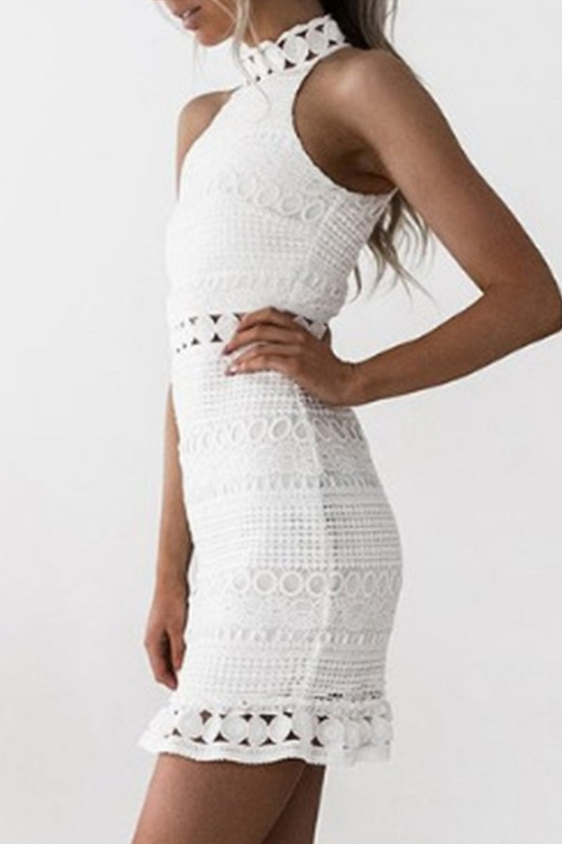 Beautifully Finished Dress in a Timeless Design