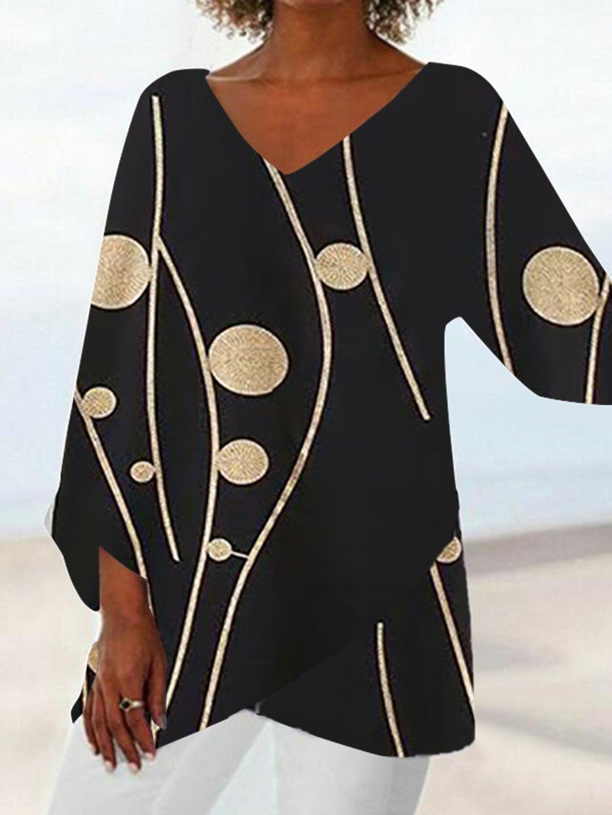 Effortlessly Elegant Blouse with a Timeless Design