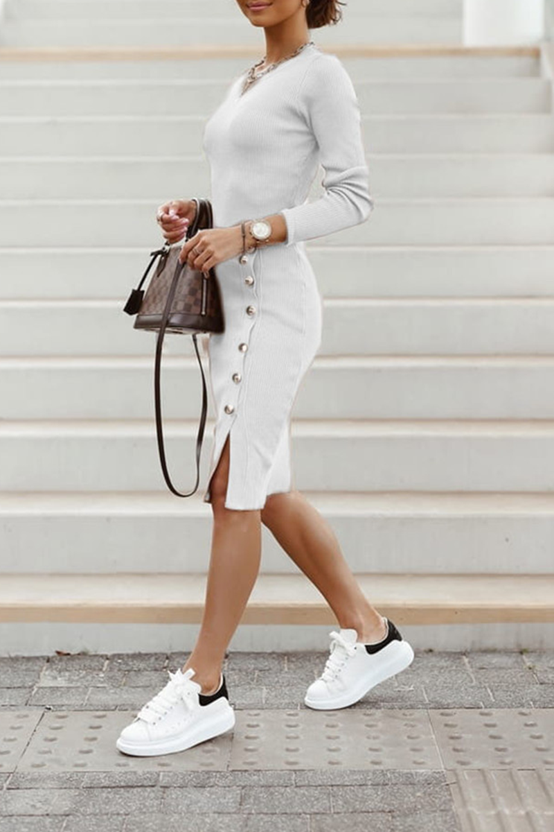 A Vintage Style Dress with Delicate Timeless Details