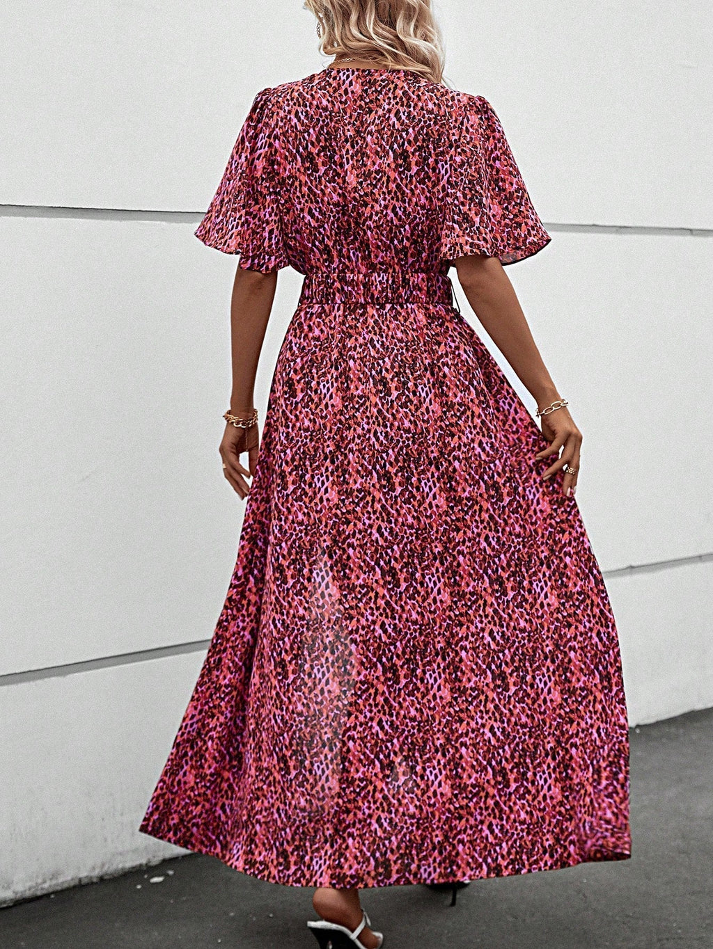 Sophisticated Dress with a Clean Classic Look