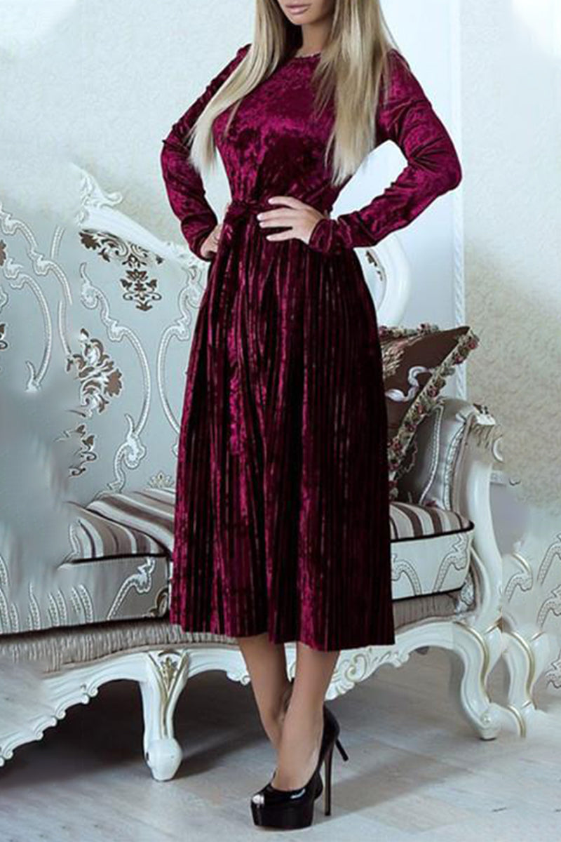 Sophisticated Dress with a Clean Classic Look