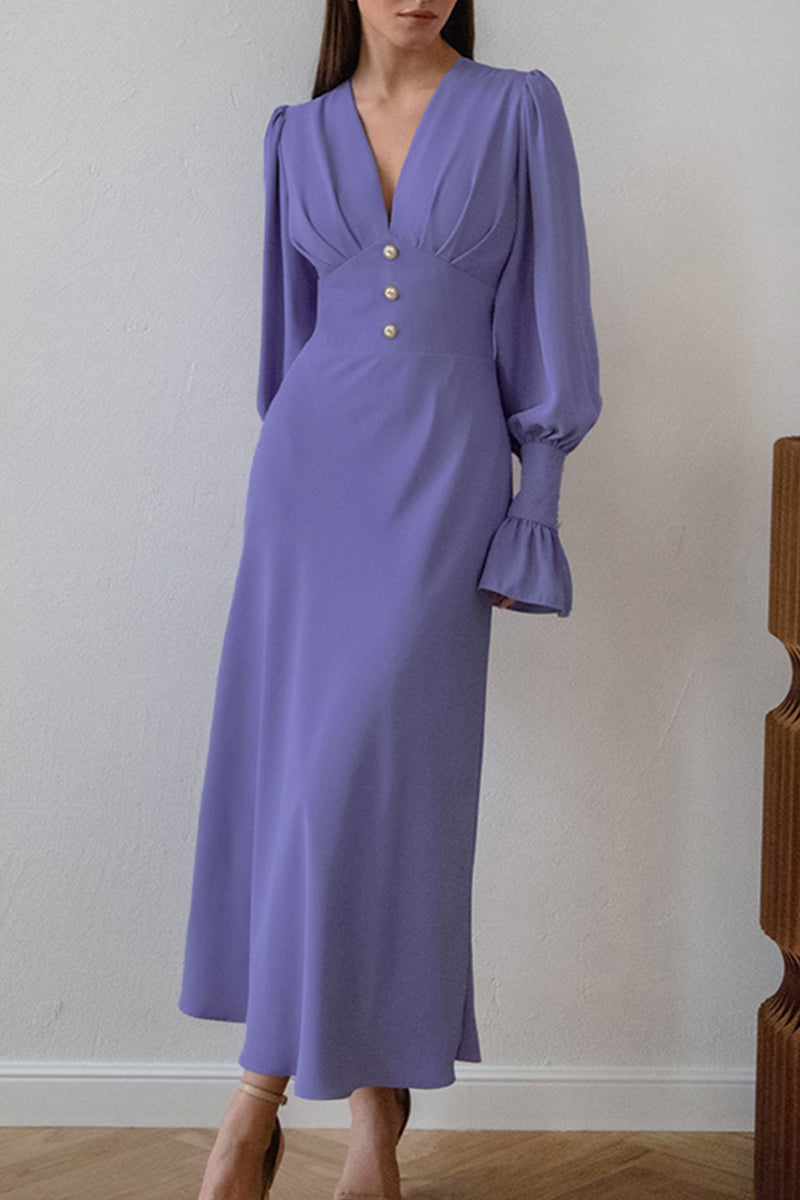 Beautifully Crafted Dress in a Classic Style