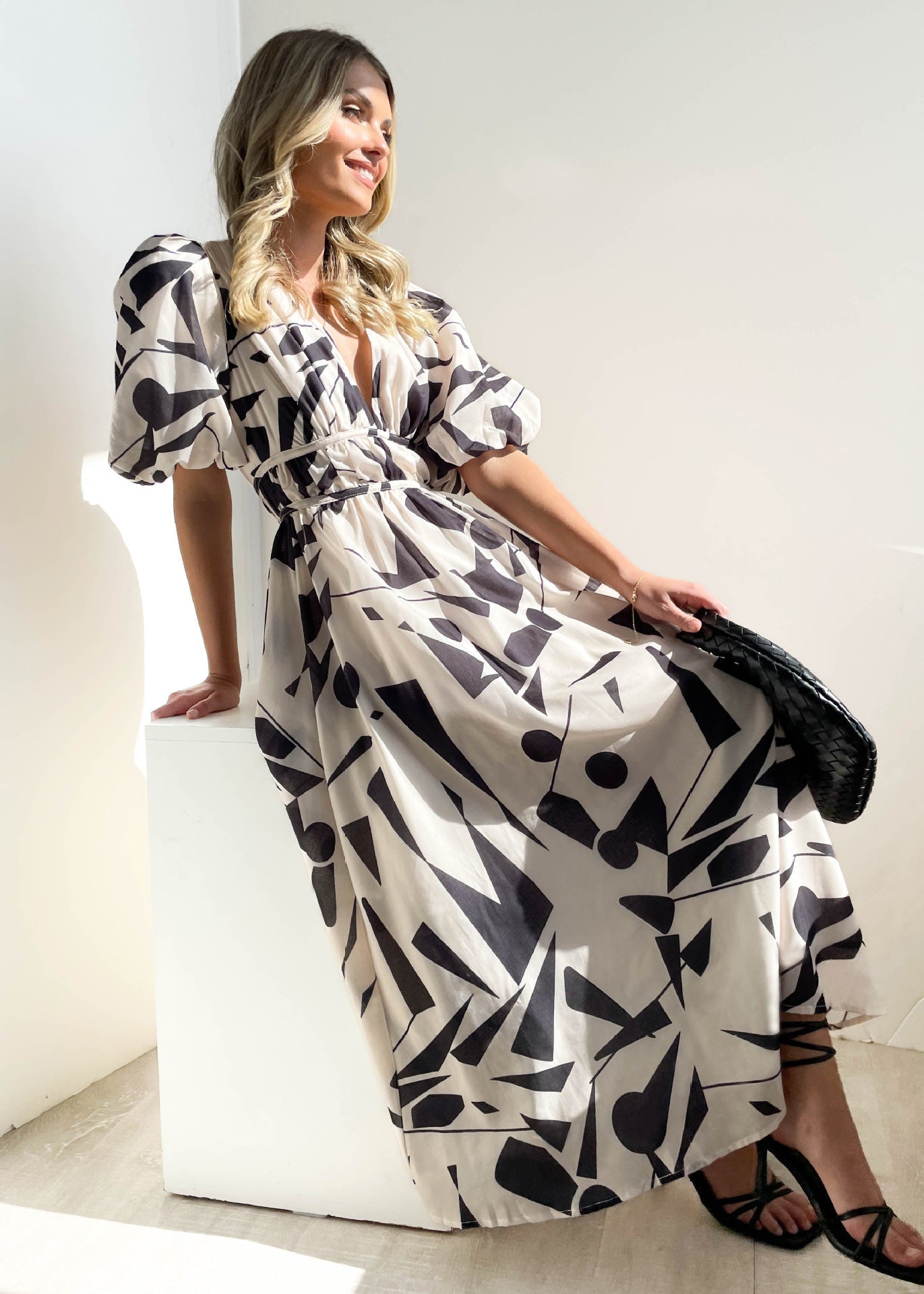 Classic Vintage & Enduringly Stylish Dress