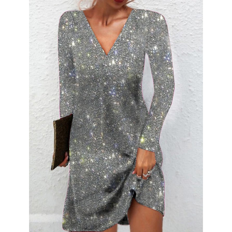 Well Tailored Dress with a Graceful Silhouette