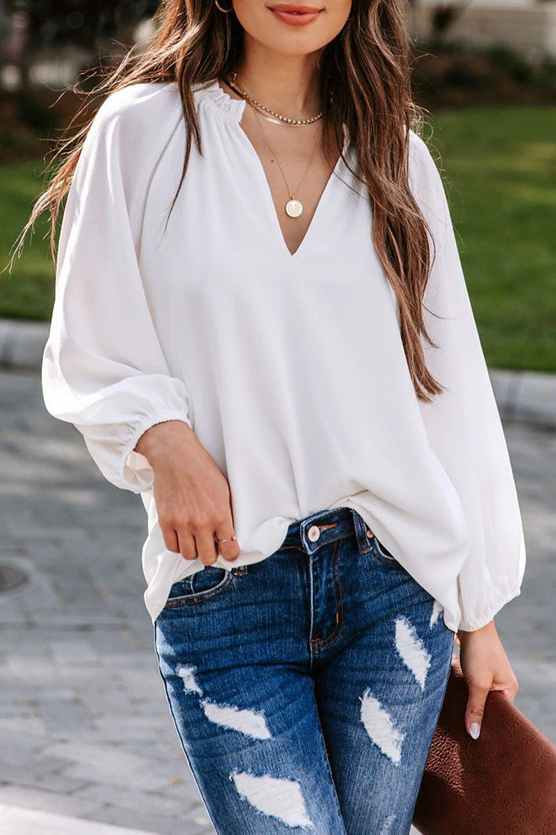 Well Tailored Blouse with a Graceful Silhouette