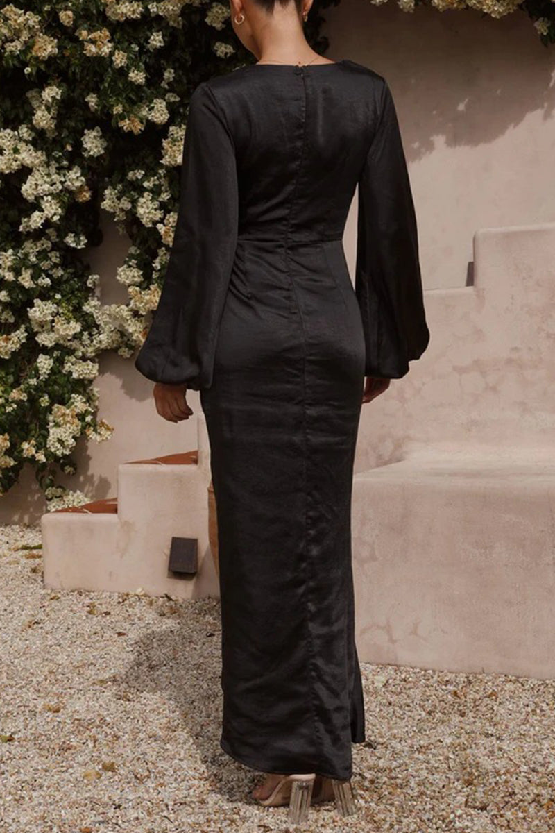 Well Tailored Dress with a Graceful Silhouette