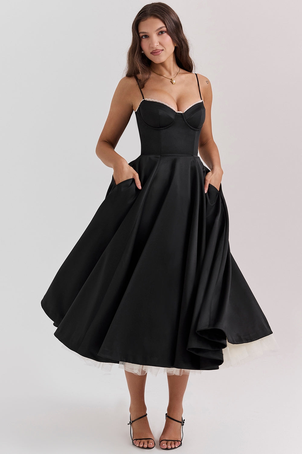 Classic Vintage Dress with a Flattering Fit