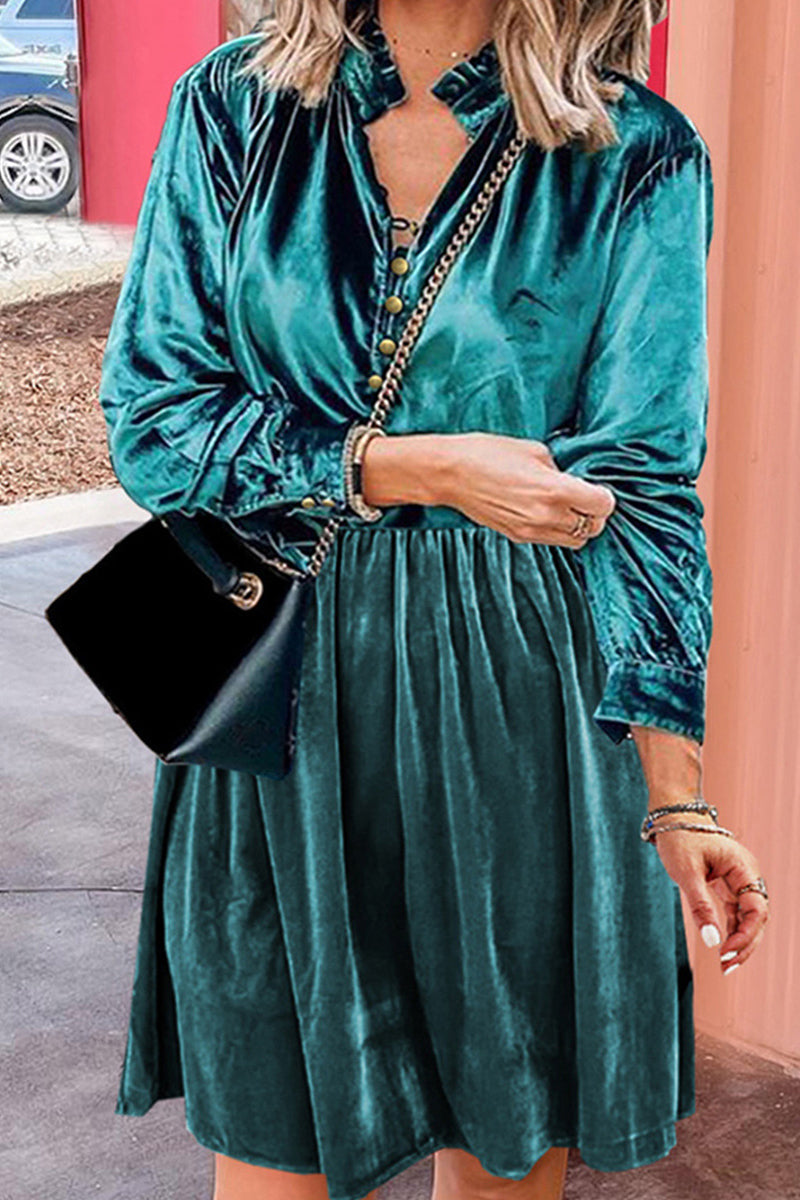 A Vintage Style Dress with Delicate Timeless Details