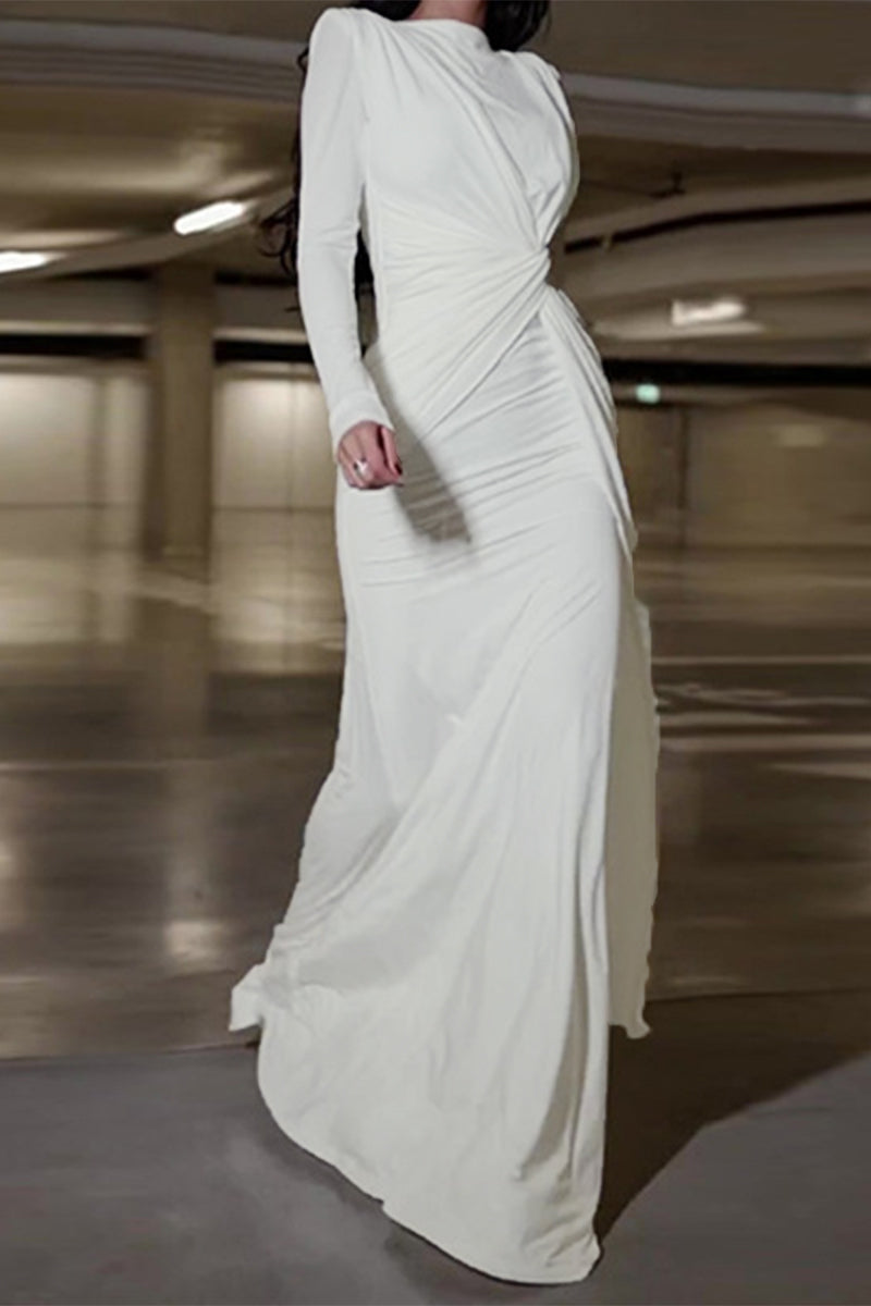 Gracefully Styled Dress for Any Occasion