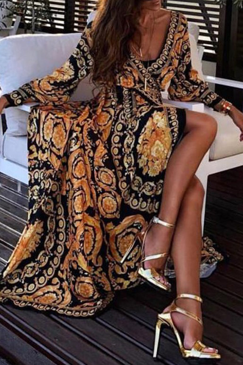 Classic Vintage Dress with a Flattering Fit