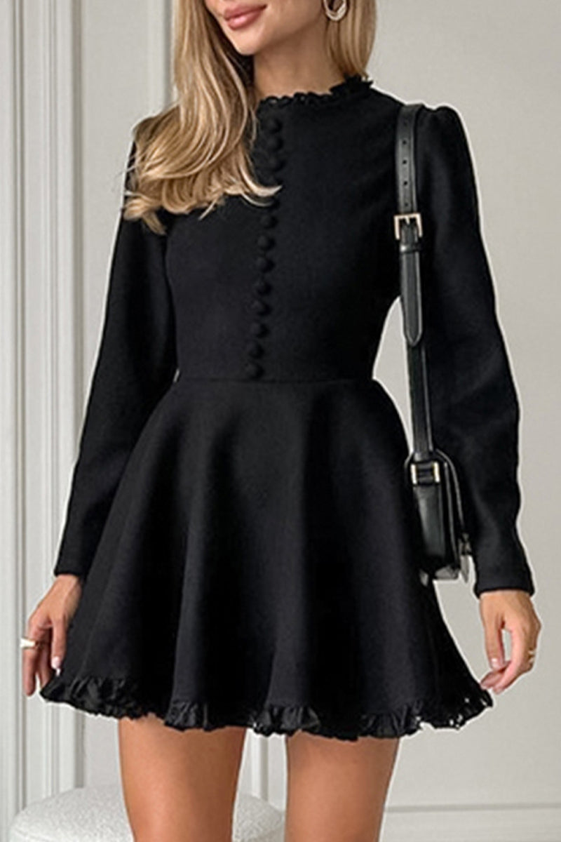 Effortlessly Elegant Dress with a Timeless Design