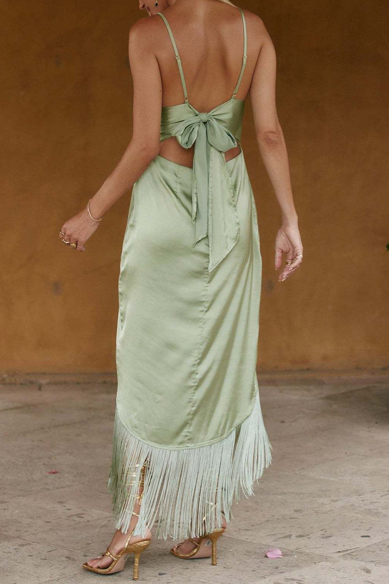 A Vintage Style Dress with Delicate Timeless Details