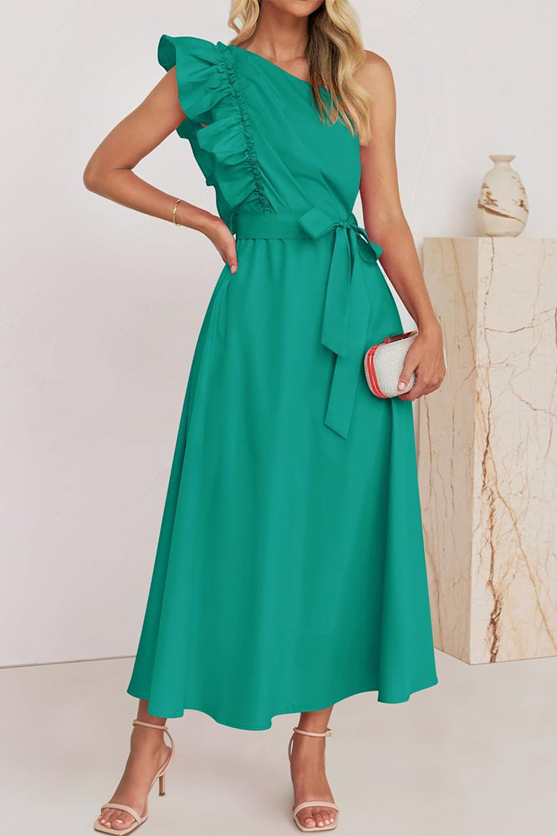 Beautifully Finished Dress in a Timeless Design