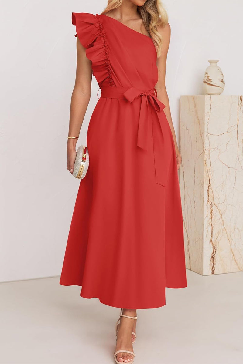 Beautifully Finished Dress in a Timeless Design