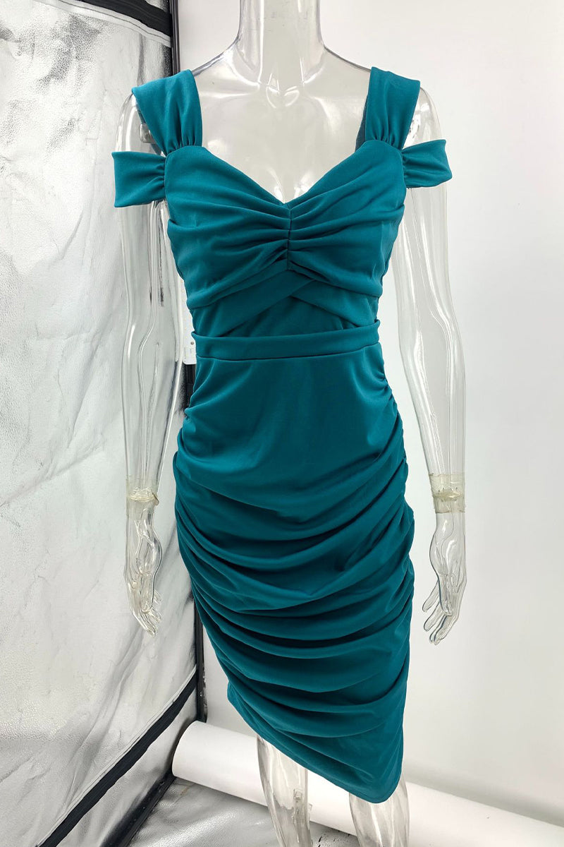 Gracefully Styled Dress for Any Occasion