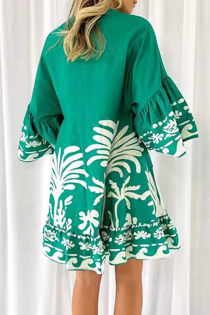 Gracefully Styled Dress for Any Occasion