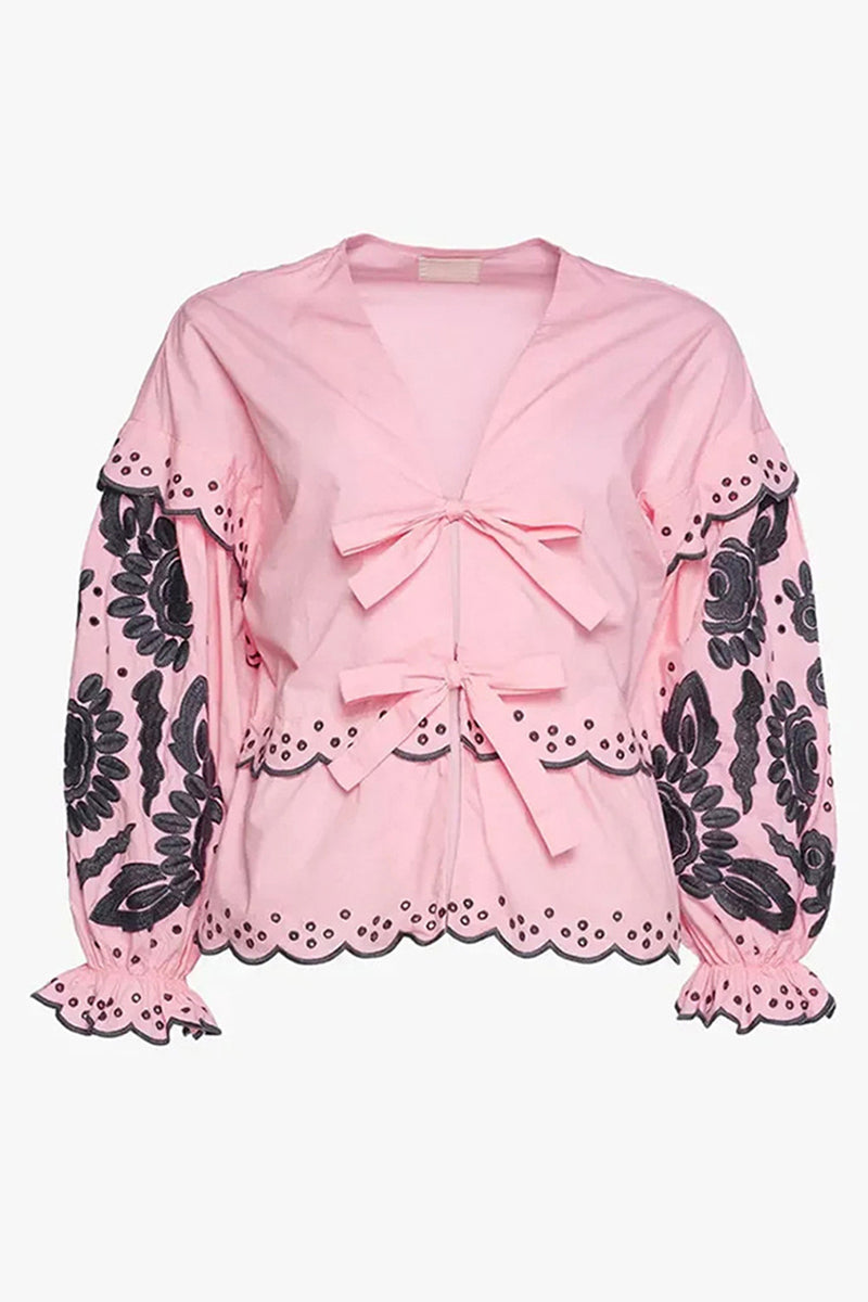 Classic Vintage Blouse with a Flattering Fit