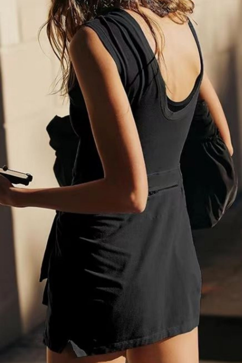 Classic Vintage Dress with a Flattering Fit