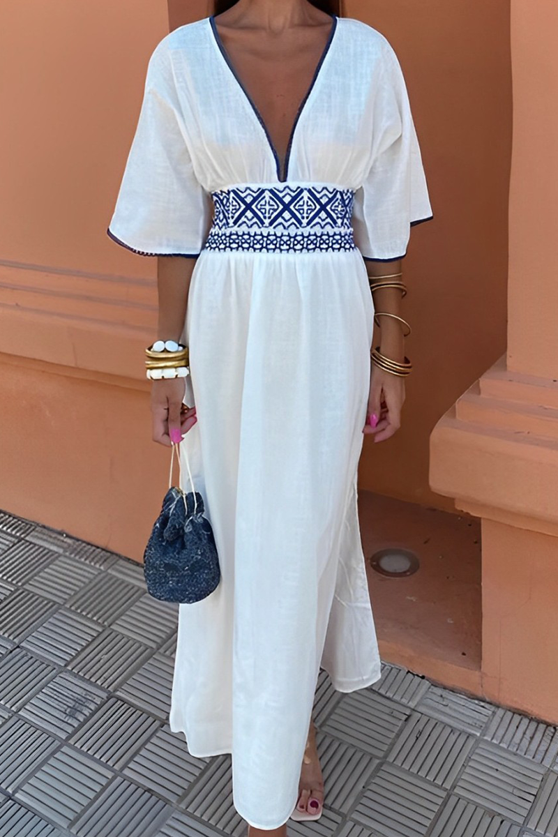 Gracefully Styled Dress for Any Occasion