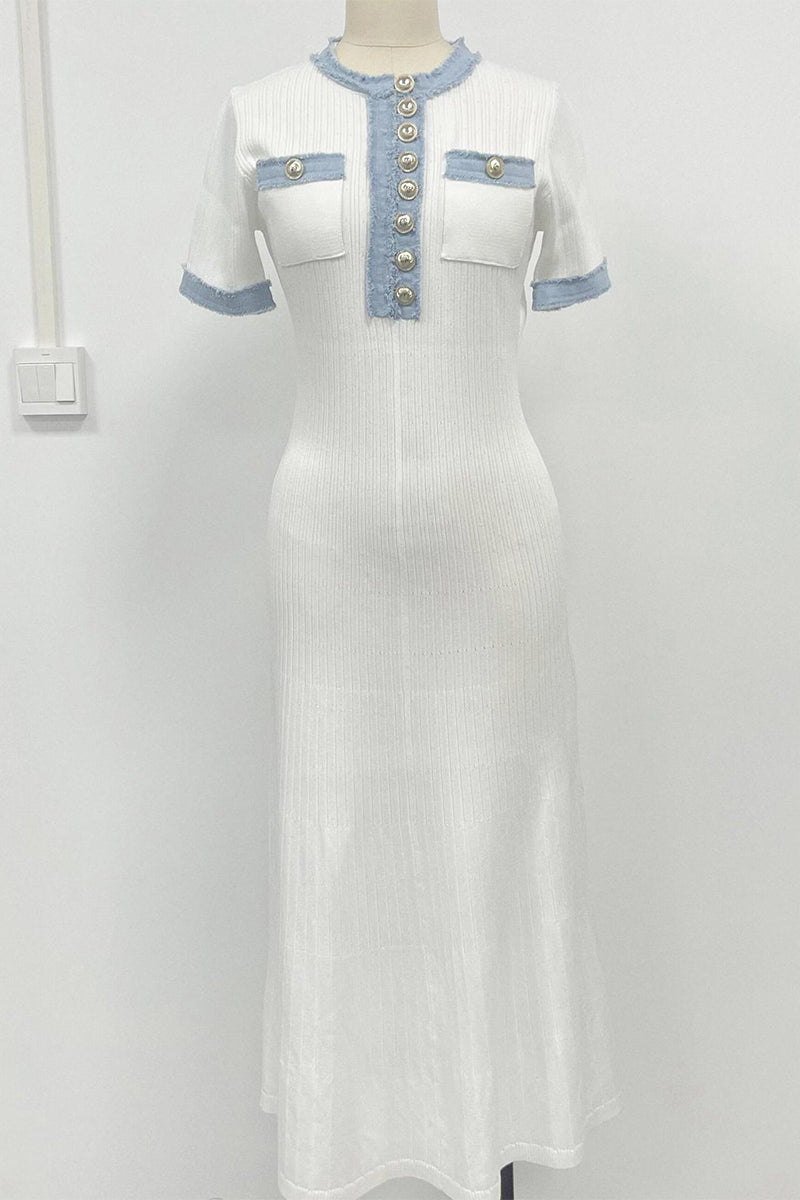 Effortlessly Elegant Dress with a Timeless Design