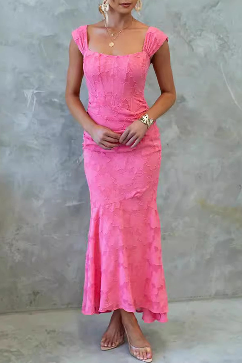 Beautifully Crafted Dress in a Classic Style