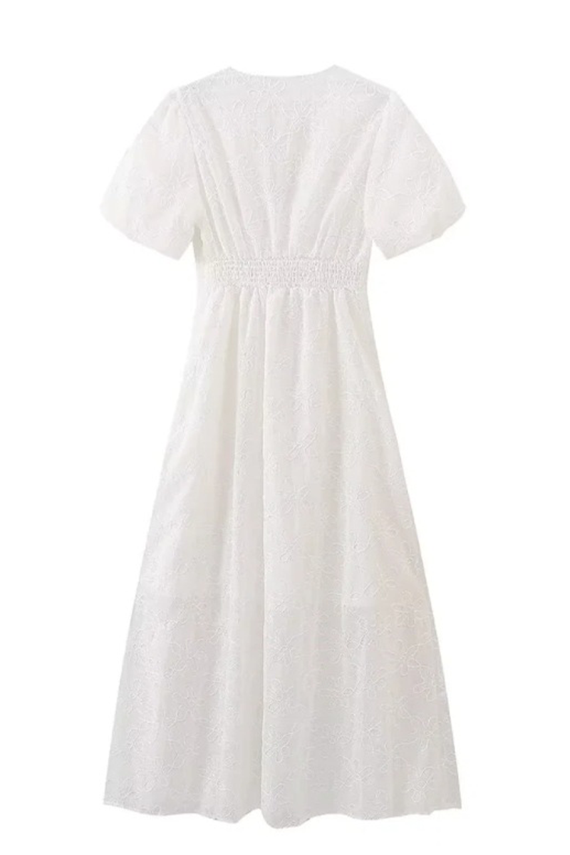 Beautifully Crafted Dress in a Classic Style