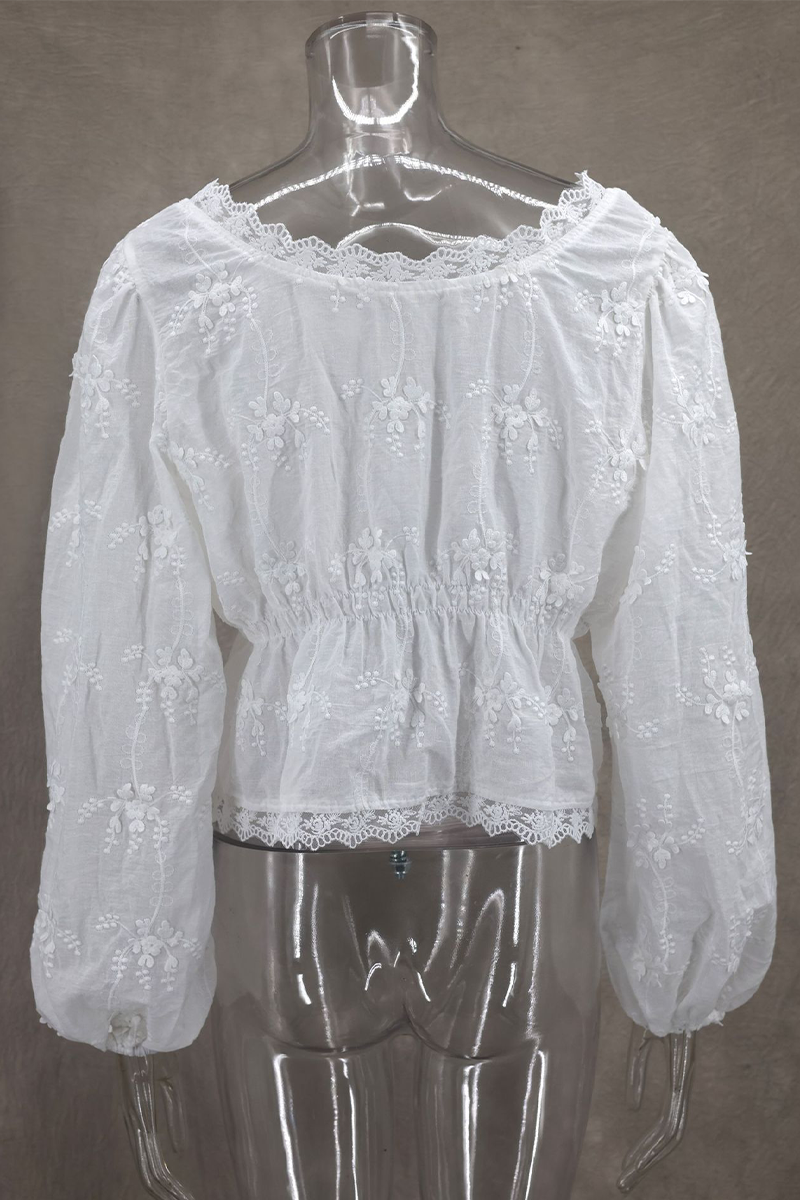 Sophisticated Blouse with a Clean Classic Look