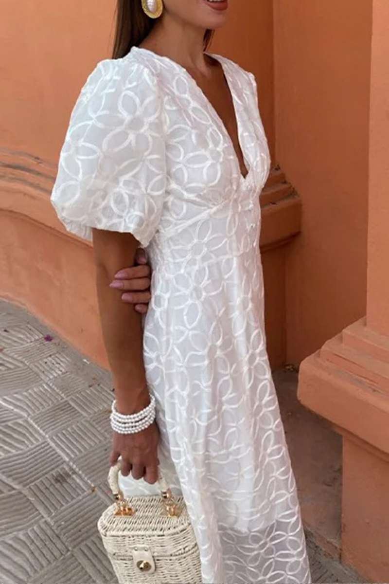 Beautifully Crafted Dress in a Classic Style