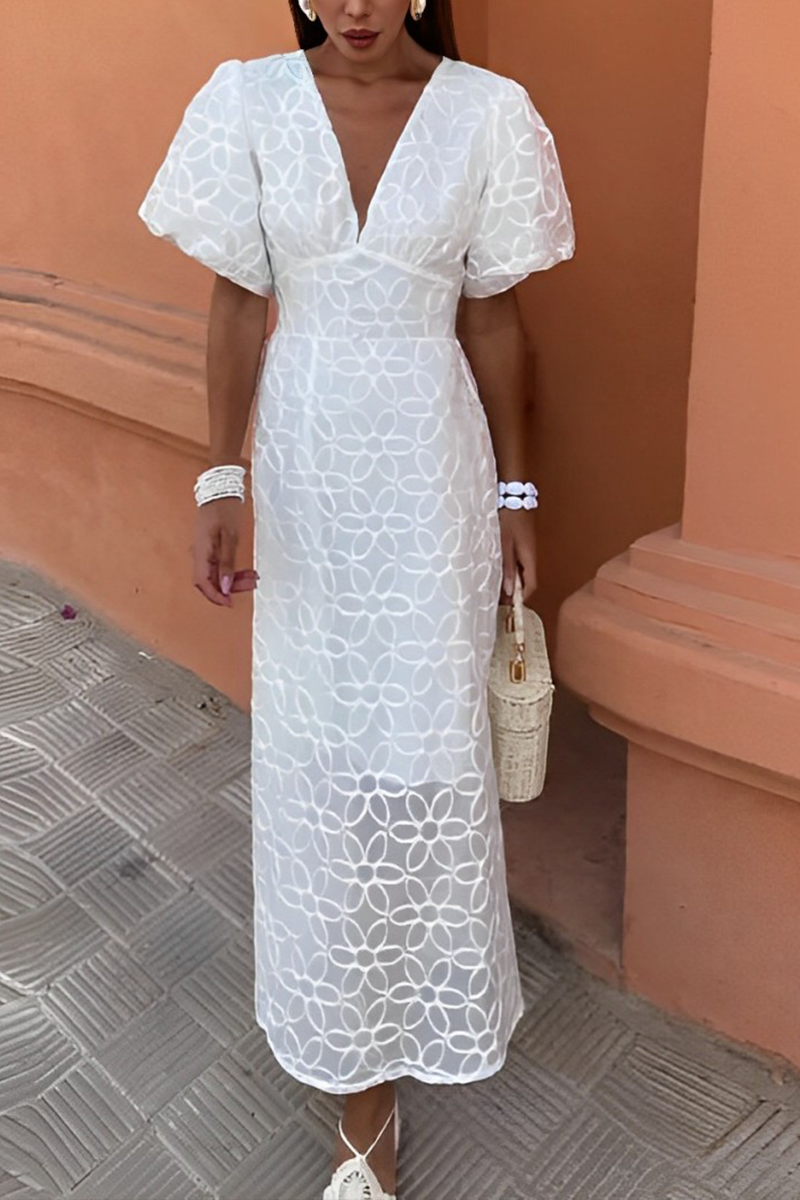 Beautifully Crafted Dress in a Classic Style
