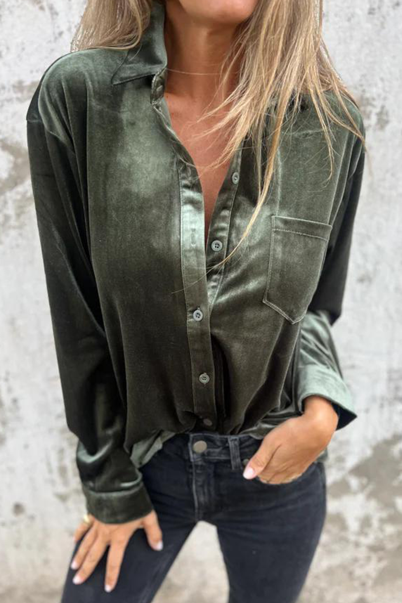 Effortlessly Elegant Blouse with a Timeless Design