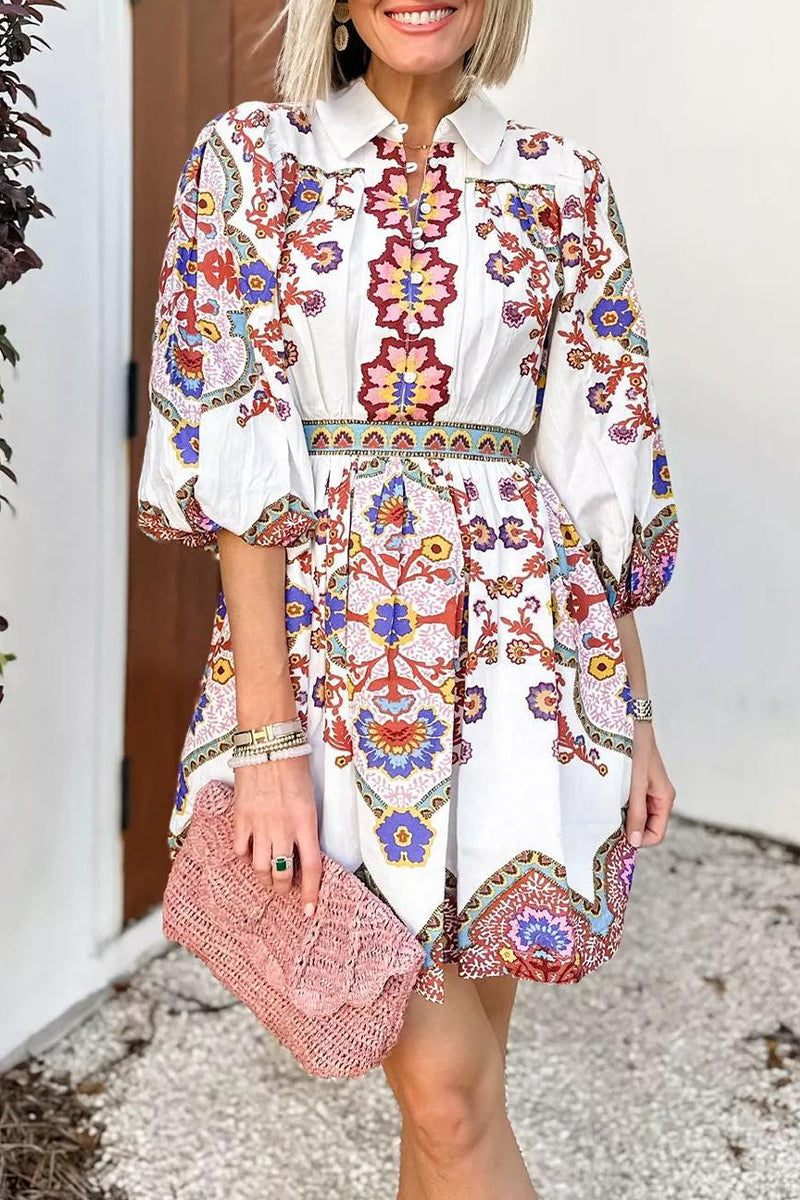 Classic Vintage Dress with a Flattering Fit
