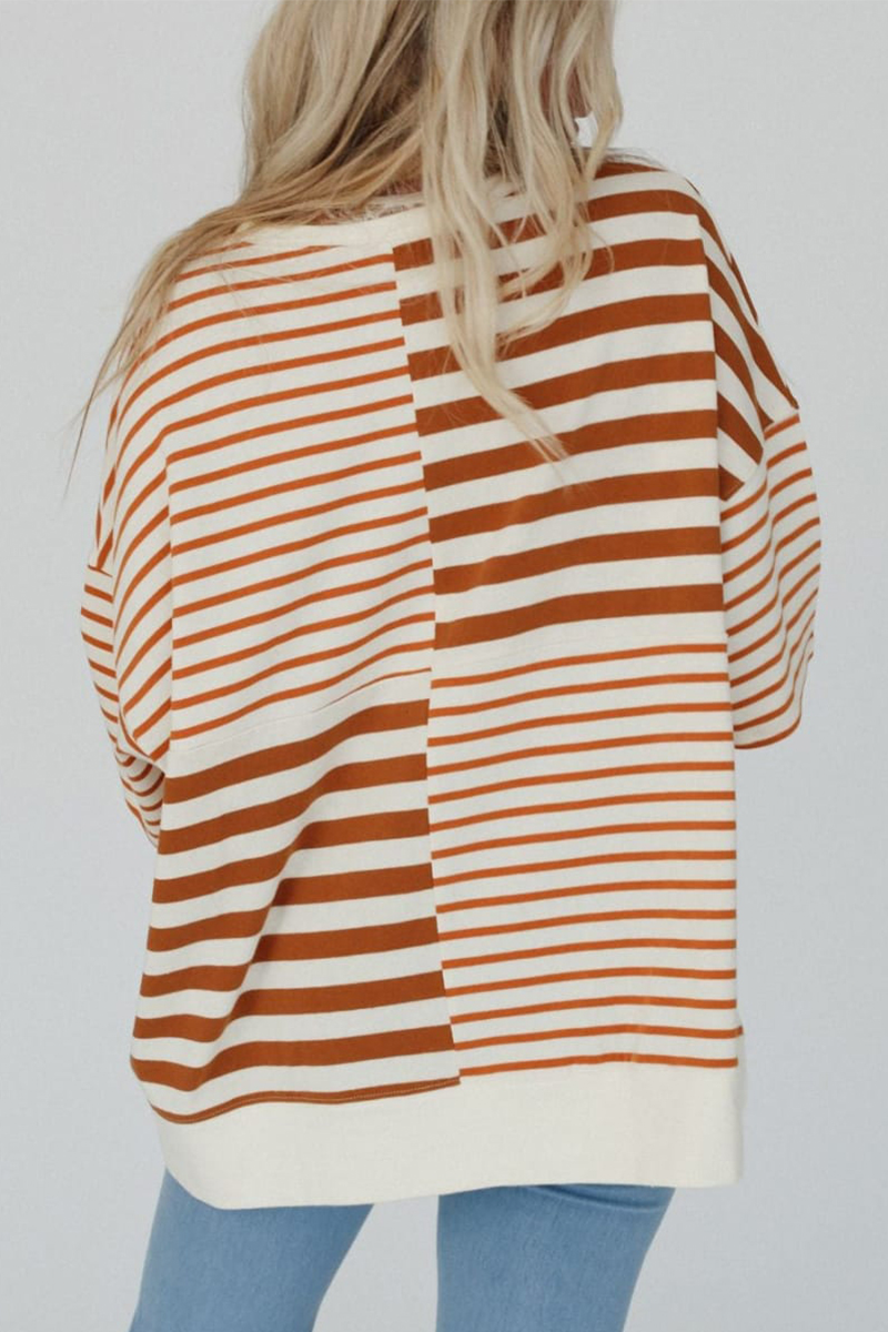 Effortlessly Elegant T-Shirt with a Timeless Design