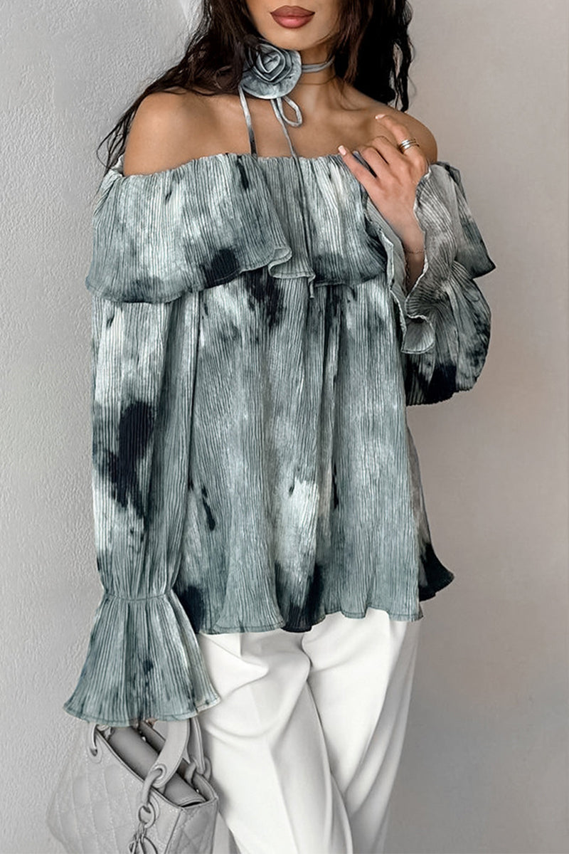 Classic Vintage & Enduringly Stylish Blouse