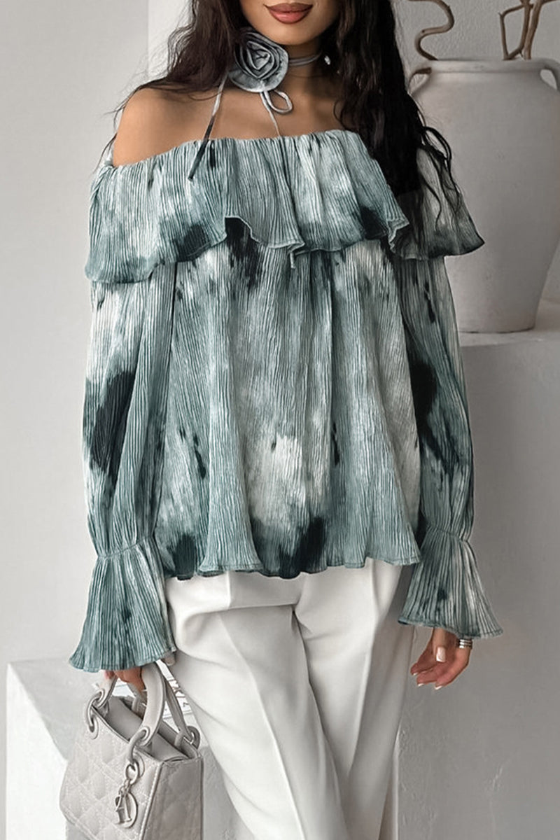 Classic Vintage & Enduringly Stylish Blouse