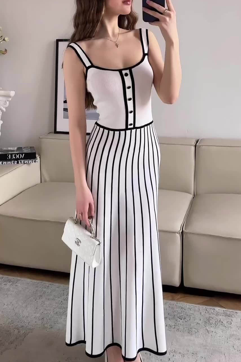 Gracefully Styled Dress for Any Occasion